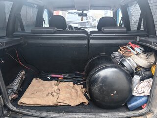 2010 Chevrolet Niva I Рестайлинг, чёрный, 275000 рублей, вид 5