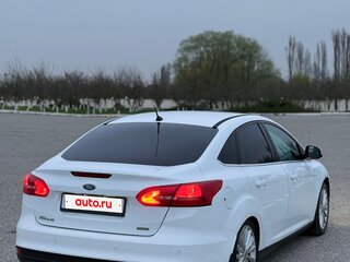 2015 Ford Focus III Рестайлинг, белый, 1210000 рублей, вид 4