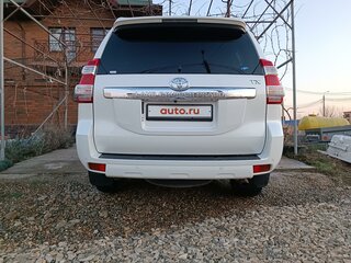 2014 Toyota Land Cruiser Prado 4-speed 150 Series Рестайлинг 1, белый, 3800000 рублей, вид 4