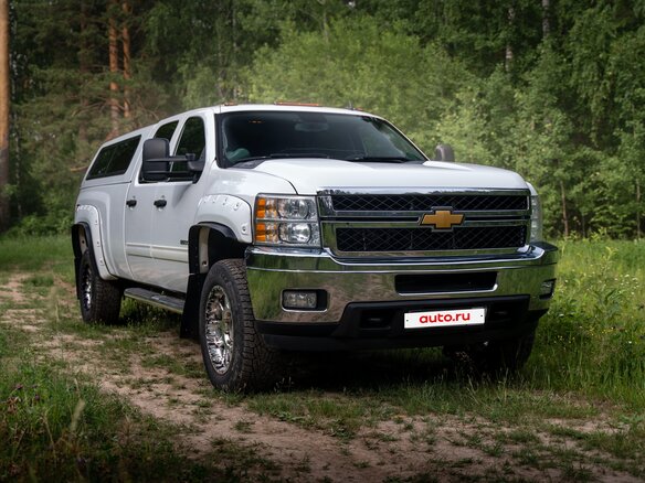 2013 Chevrolet Silverado II (GMT900), белый, 3000000 рублей - вид 6