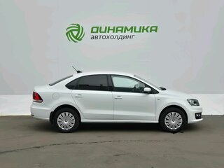 2018 Volkswagen Polo V Рестайлинг, белый, 1315000 рублей, вид 4