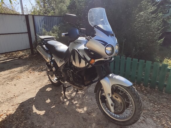 2003 Triumph Tiger 955i, серый, 350000 рублей - вид 1