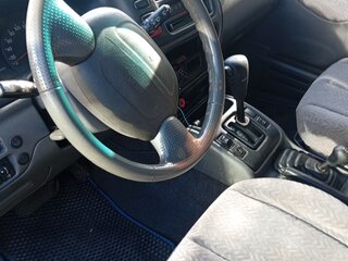 2001 Suzuki Grand Vitara I Рестайлинг, серебристый, 280000 рублей, вид 3