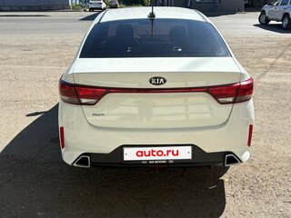 2020 Kia Rio IV, белый, 680000 рублей, вид 5