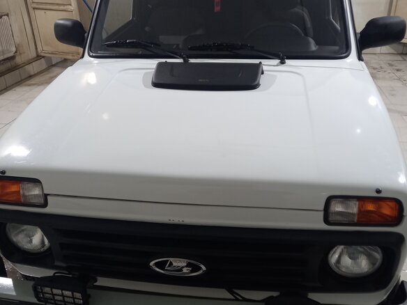 1997 Lada (ВАЗ) 2121 (4x4) I Рестайлинг, белый, 800000 рублей - вид 3