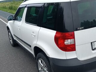 2012 Skoda Yeti I, белый, 900000 рублей, вид 2