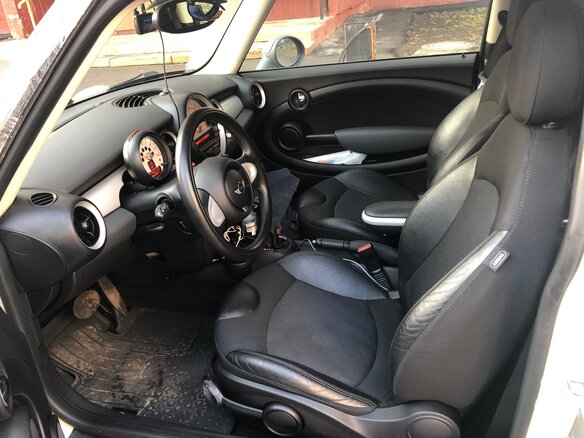 2011 Mini Hatch One II (R56) Рестайлинг, белый - вид 6