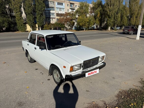 2006 Lada (ВАЗ) 2107, белый, 145000 рублей - вид 4