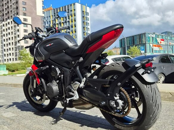2021 Triumph Trident 660, серый, 820000 рублей - вид 28