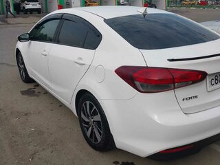 2018 Kia Forte II Рестайлинг, белый, 1450000 рублей, вид 4