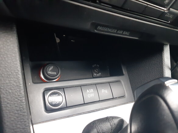 2011 Volkswagen Jetta VI, серебристый - вид 4