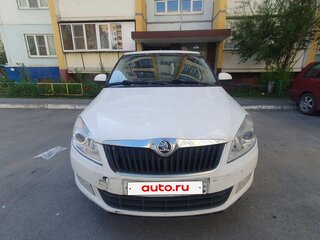 2013 Skoda Fabia II Рестайлинг, белый, 449000 рублей, вид 1