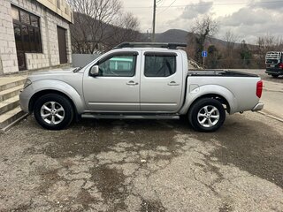2008 Nissan Navara (Frontier) III (D40), серебристый, 1100000 рублей, вид 4