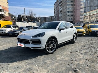 2021 Porsche Cayenne III, белый, 10500000 рублей, вид 3