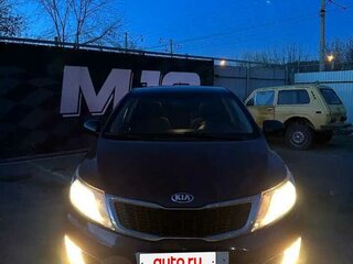 2014 Kia Rio 4-speed III, коричневый, 1000000 рублей, вид 3