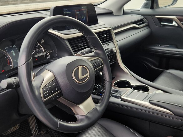 2022 Lexus RX 350 IV Рестайлинг, серебристый, 5650000 рублей - вид 4
