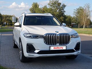 2019 BMW X7 40i I (G07), белый, 5000000 рублей, вид 4