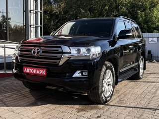 2015 Toyota Land Cruiser 200 Series Рестайлинг 2, чёрный, 4349000 рублей, вид 4