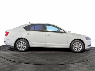 2019 Skoda Octavia III (A7) Рестайлинг, белый, 1300000 рублей, вид 4