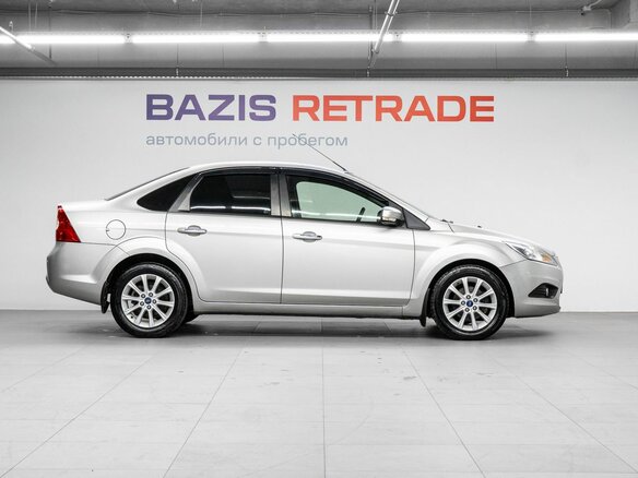 2010 Ford Focus II Рестайлинг, серебристый - вид 3