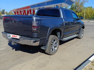 2008 Toyota Tundra CrewMax II, серый, 4299000 рублей, вид 4