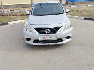 2014 Nissan Latio I (N17), серебристый, 750000 рублей, вид 1