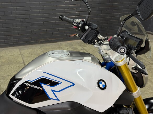 2016 BMW R 1200 R, белый, 815000 рублей - вид 11