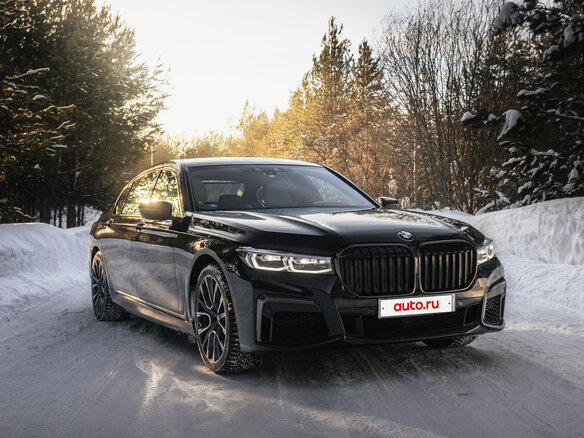 2021 BMW 7 серии 740i VI (G11/G12) Рестайлинг, чёрный, 5800000 рублей - вид 5