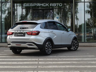 2024 Lada (ВАЗ) Vesta SW Cross I Рестайлинг (NG), серебристый, 1660000 рублей, вид 3