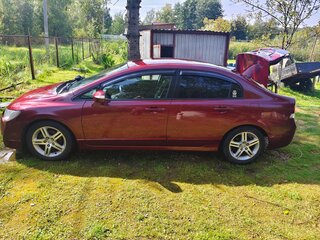 2009 Honda Civic VIII Рестайлинг, красный, 650000 рублей, вид 4