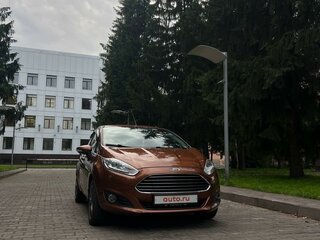 2015 Ford Fiesta Mk6 Рестайлинг, коричневый, 950000 рублей, вид 1