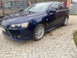 2014 Mitsubishi Lancer X Рестайлинг, синий, 900000 рублей, вид 1