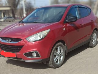2010 Hyundai ix35 I, красный, 1350000 рублей, вид 1