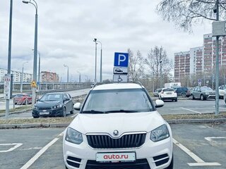 2014 Skoda Yeti I Рестайлинг, белый, 900000 рублей, вид 2