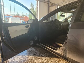 2014 Toyota Corolla XI (E160, E170, E180), серый, 1450000 рублей, вид 5