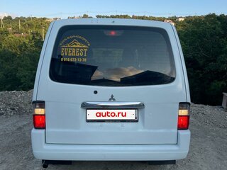 2001 Mitsubishi Delica IV, белый, 600000 рублей, вид 3
