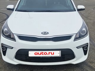 2017 Kia Rio IV, белый, 1250000 рублей, вид 2