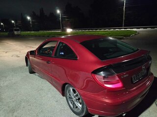 2001 Mercedes-Benz C-Класс 180 II (W203), красный, 450000 рублей, вид 4