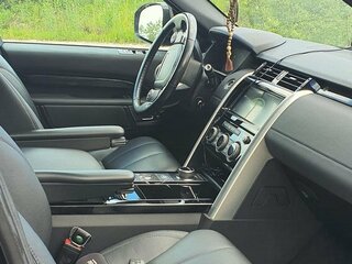 2017 Land Rover Discovery V, чёрный, 4200000 рублей, вид 5