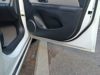 2011 Chevrolet Cruze I, белый, 900000 рублей, вид 4