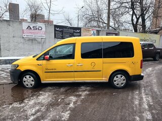 2017 Volkswagen Caddy Maxi IV, жёлтый, 1250000 рублей, вид 4