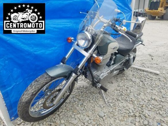 2014 Suzuki LS 650 Savage, серый - вид 2