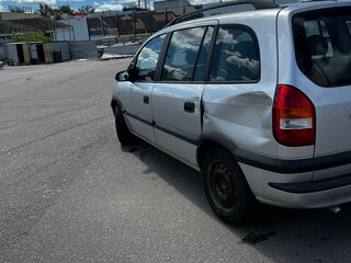 2002 Opel Zafira A, серебристый, 470000 рублей, вид 4