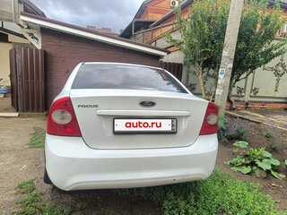2010 Ford Focus II Рестайлинг, белый, 580000 рублей, вид 3