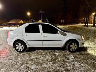 2014 Renault Logan I Рестайлинг, белый, 590000 рублей, вид 4