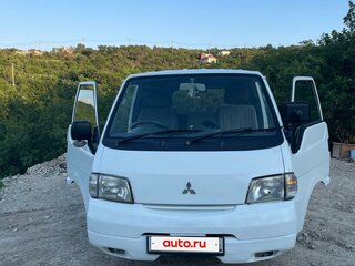 2001 Mitsubishi Delica IV, белый, 600000 рублей, вид 1