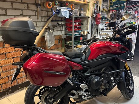 2015 Yamaha MT-09 Tracer (FJ-09), красный, 720000 рублей, вид 1