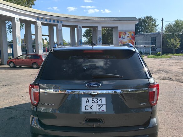 2018 Ford Explorer V Рестайлинг 2, серый, 3540000 рублей - вид 9