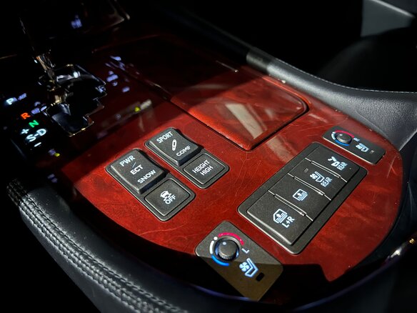 2010 Lexus LS 460 IV Рестайлинг, чёрный - вид 15