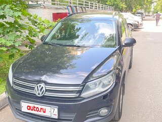 2013 Volkswagen Tiguan I Рестайлинг, чёрный, 990000 рублей, вид 1